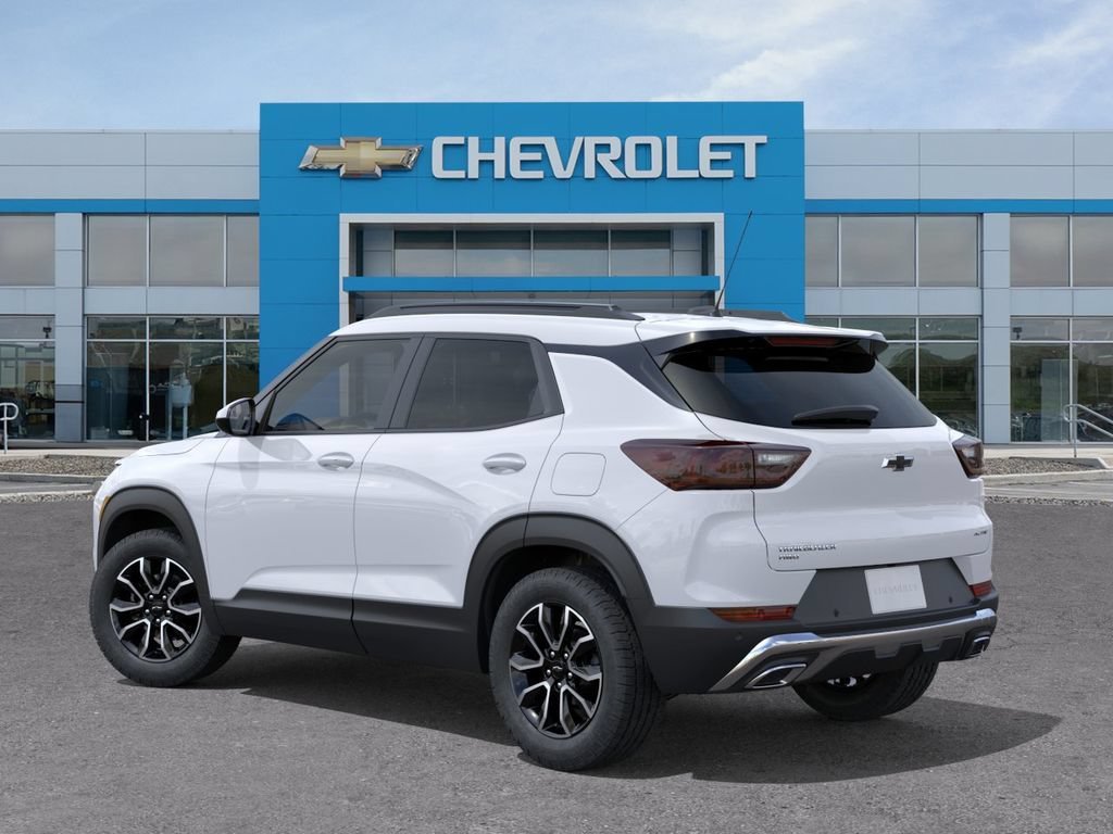 New 2026 Iridescent Pearl Tricoat Chevrolet ACTIV image 3