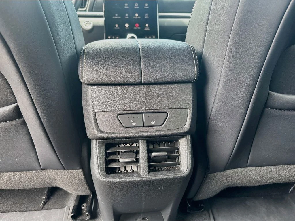 Used 2026 White GMC Elevation image 18