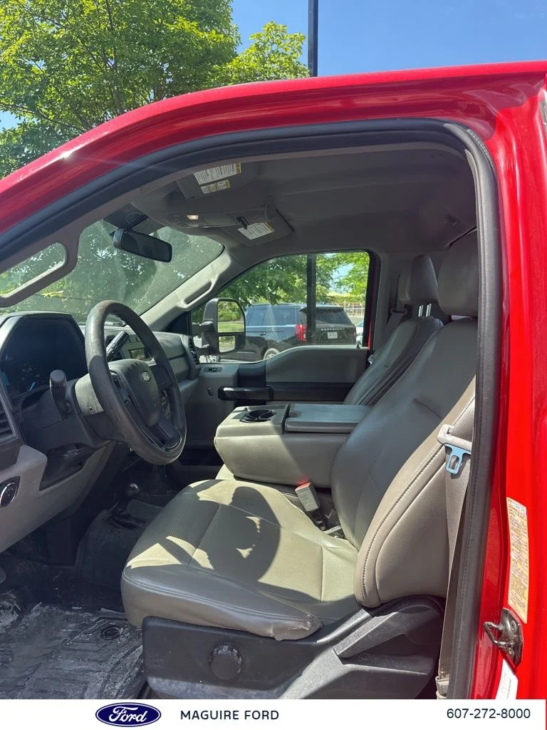 Used 2019 Red Ford XL image 11