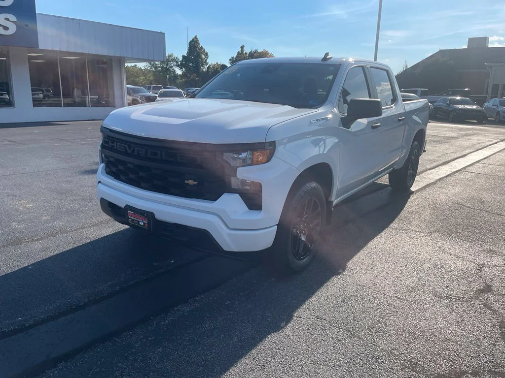 Used 2023 SUMMIT WHITE Chevrolet Custom image 3