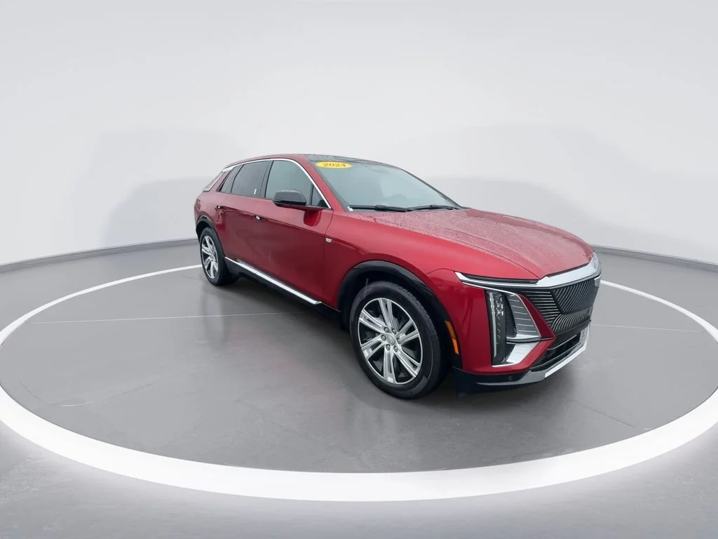 Used 2024 Red Cadillac Tech image 2