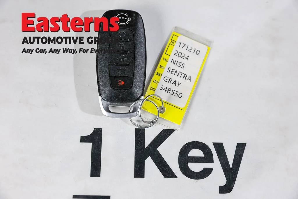 Used 2024 Gray Nissan SR image 25