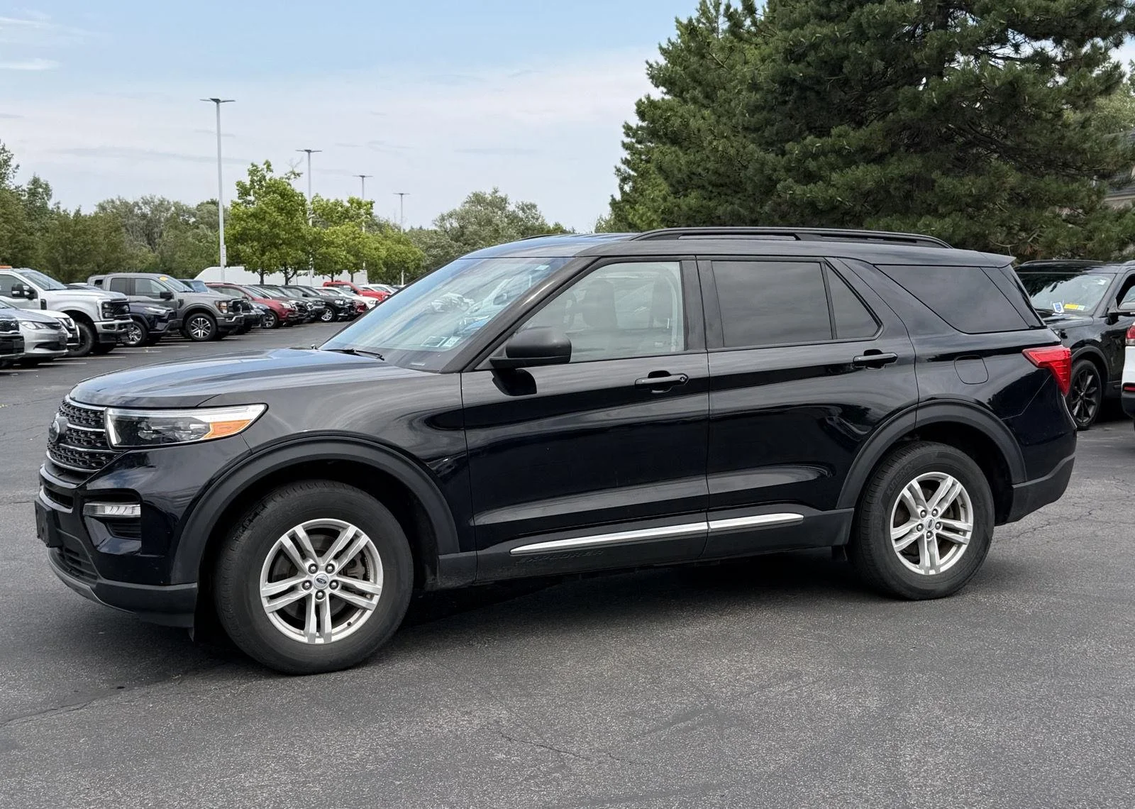 Used 2023 Agate Black Ford XLT image 4
