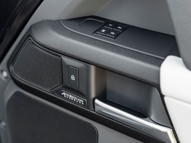 New 2026 Carpathian Grey Land Rover X image 37