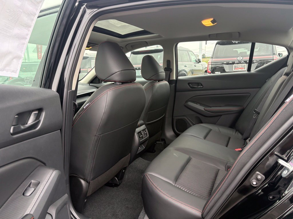 New 2026 Black Nissan 2.5 SR image 20