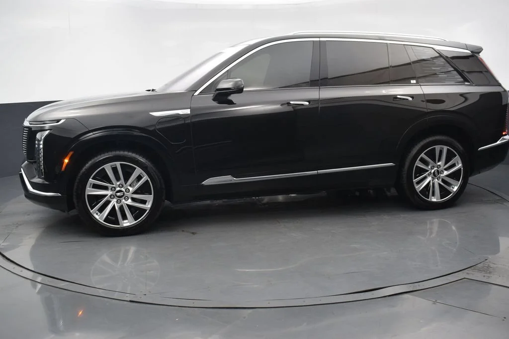 Certified 2026 Cadillac VISTIQ Luxury with VIN 1GYC3KMLXTZ709825 for sale in Naperville, IL