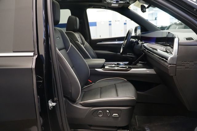 Certified Used 2025 Black Raven Cadillac Premium Luxury image 17