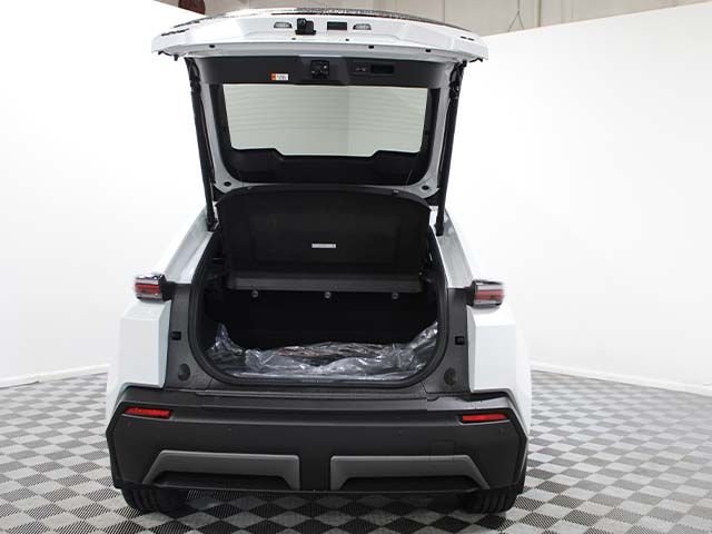 2026 Toyota C-HR SE - Photo 8
