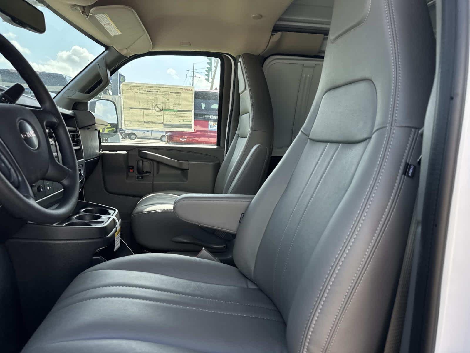 2026 GMC Savana Cargo Work Van - Photo 9