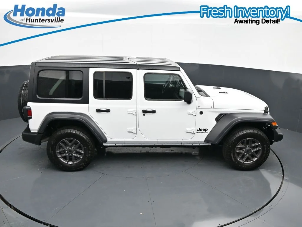 Used 2025 Bright White Clearcoat Jeep Sport S image 24