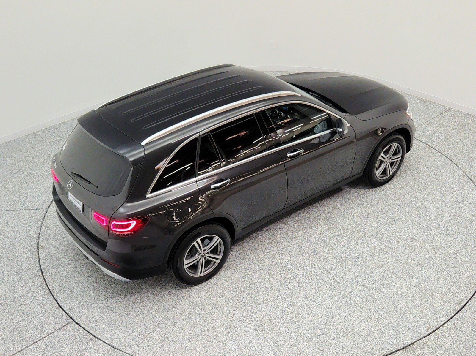 Used 2022 Graphite Grey Metallic Mercedes-Benz GLC 300 SUV image 25