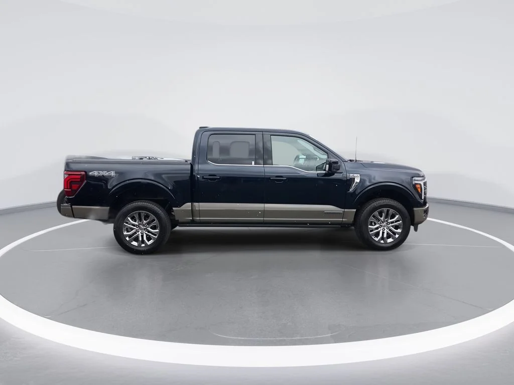 Used 2025 Blue Ford King Ranch image 9