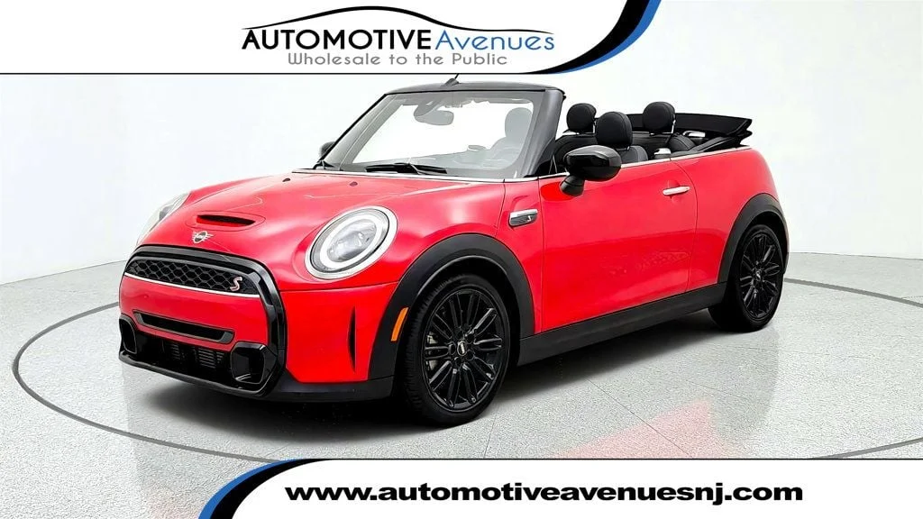 Used 2024 Chili Red MINI Cooper S FWD w/ Signature Trim Package image 1