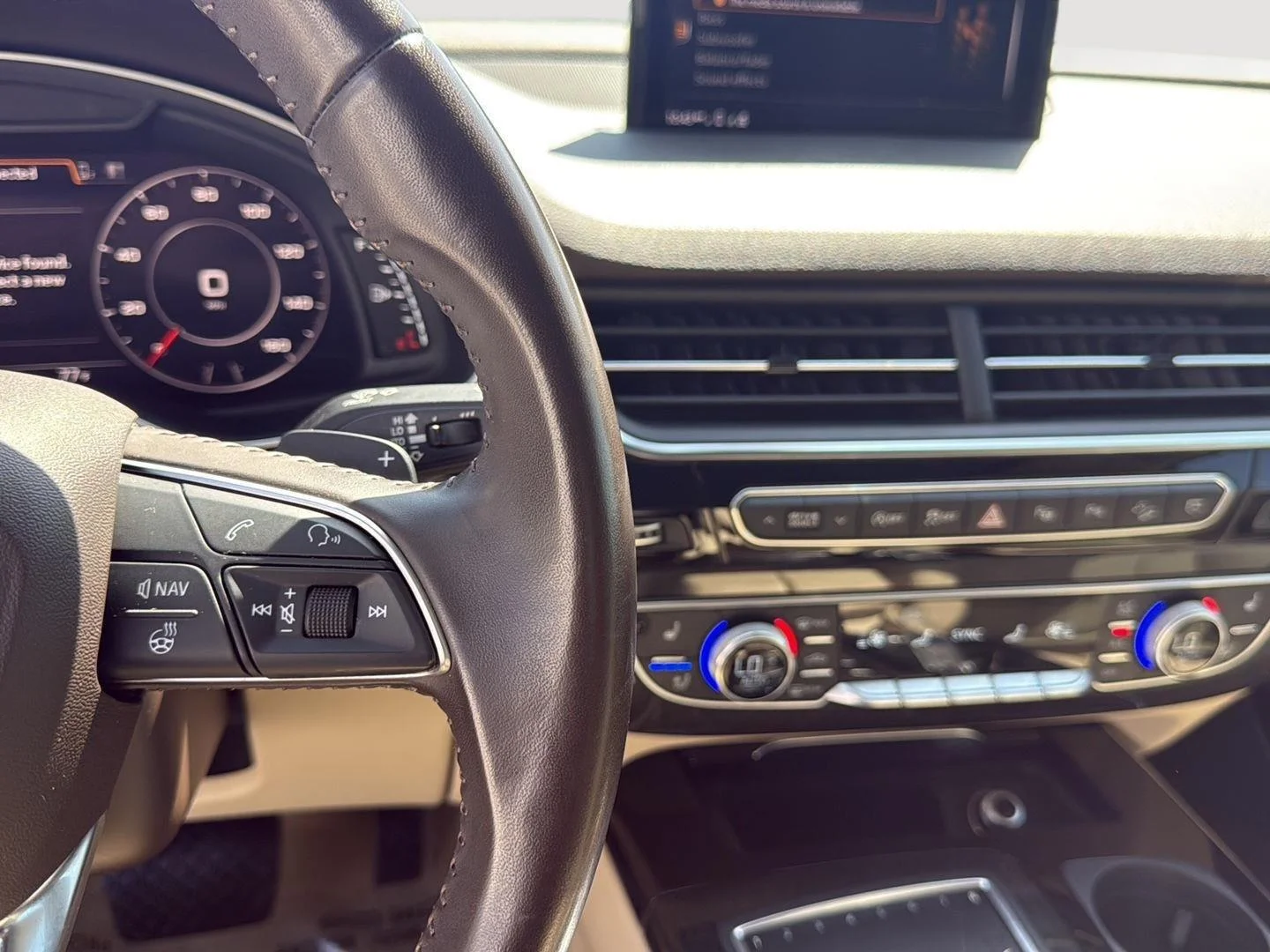 Used 2019 WHITE Audi Premium Plus image 19