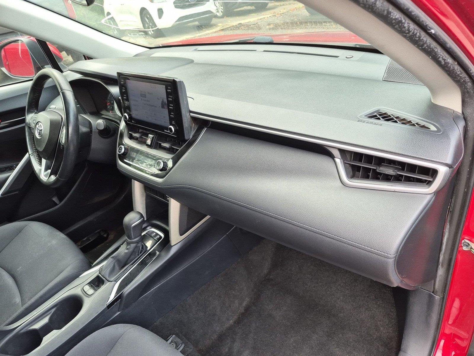 Used 2022 Barcelona Red Metallic Toyota LE image 37