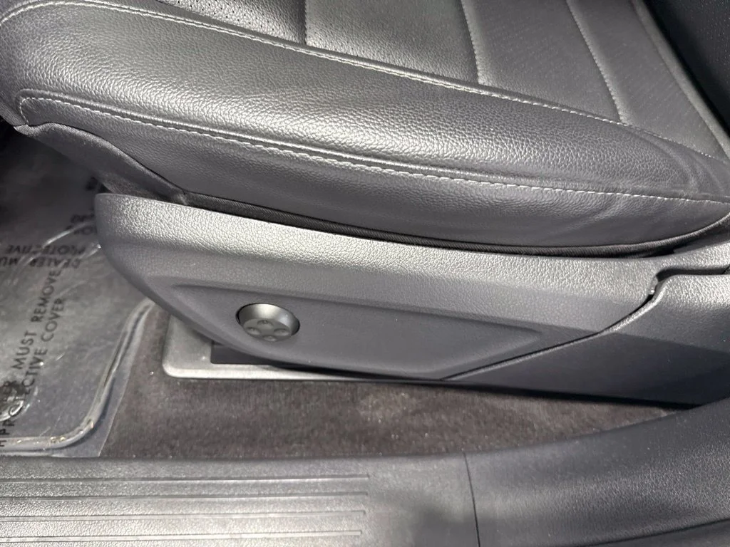 Used 2024 Gray Mercedes-Benz GLS 450 image 26
