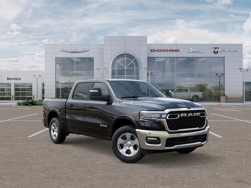 New 2025 Diamond Black Crystal Pearl-Coat Exterior Paint RAM Big Horn/Lone Star image 5