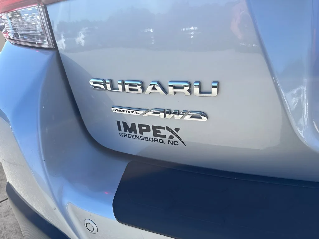 Used 2018 Silver Subaru 2.0i Limited image 29