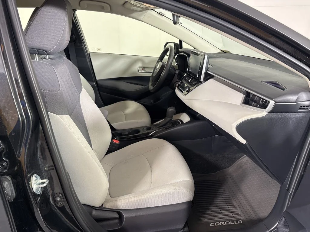 Used 2020 Black Toyota LE image 18