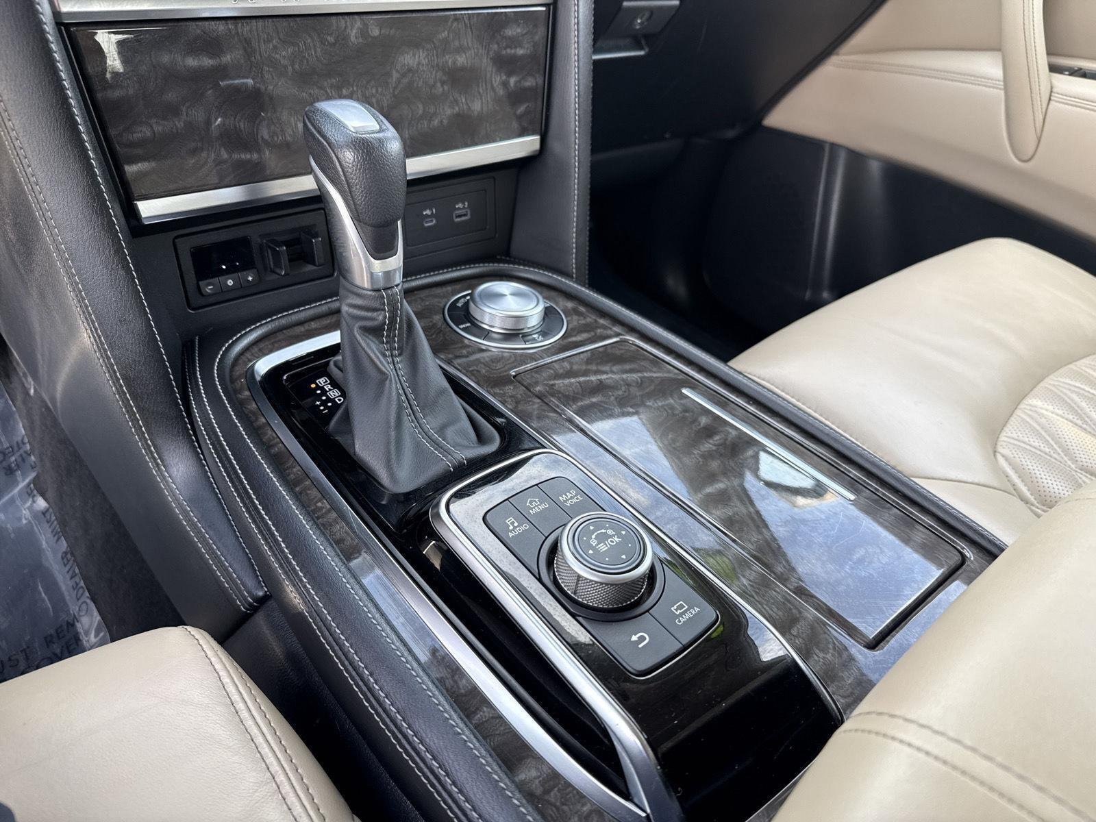 Used 2022 Aspen White TriCoat Pearl Nissan Platinum image 17