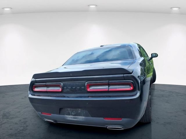 Used 2023 Black Dodge SXT image 12