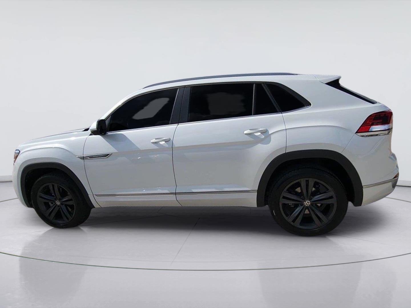 2021 Volkswagen Atlas Cross Sport 3.6L V6 SE w/Technology R-Line White at AutoNation USA Katy