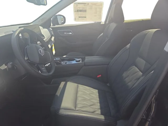 2026 Nissan Rogue Platinum - Photo 9