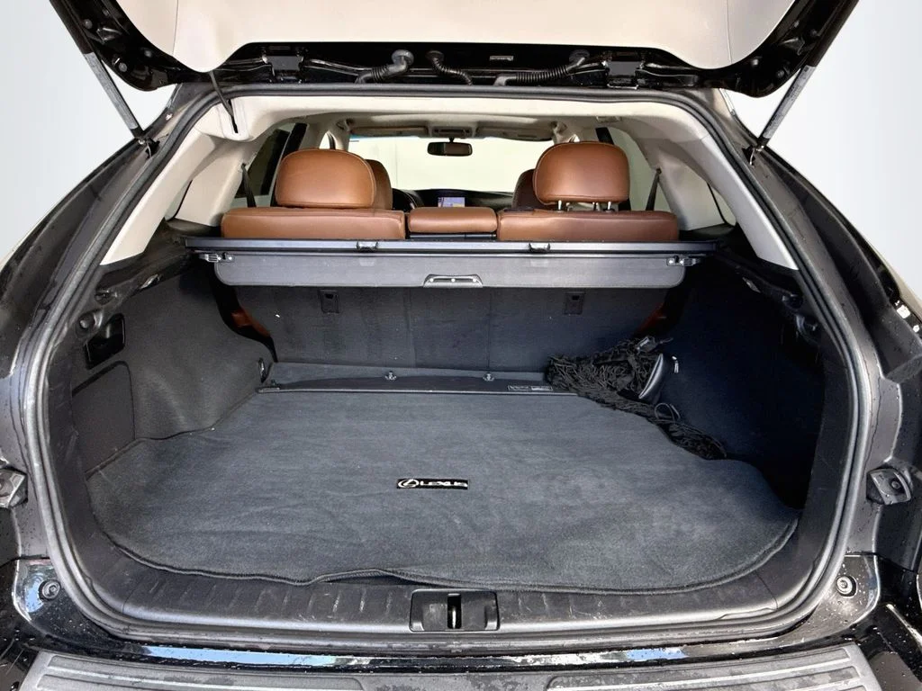Used 2015 Obsidian Lexus Base image 27