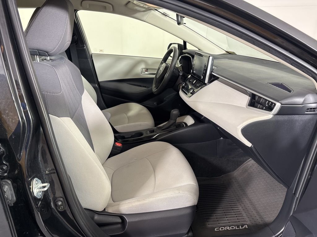 Used 2020 Black Toyota LE image 18