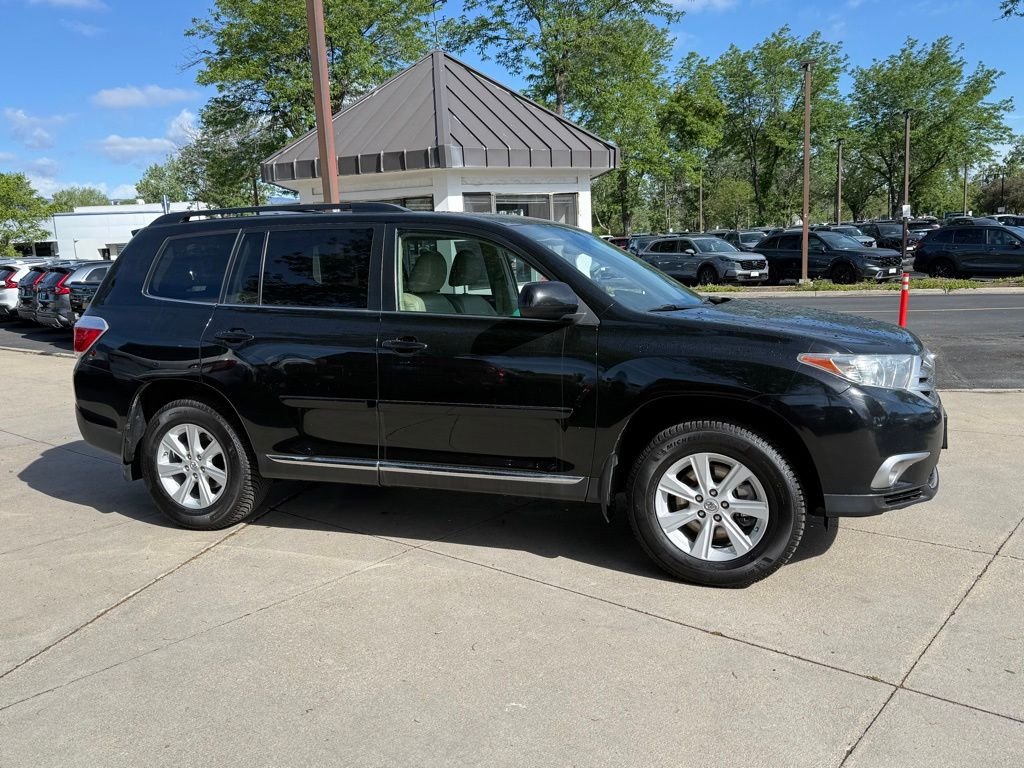 Used 2012 Black Toyota SE image 3
