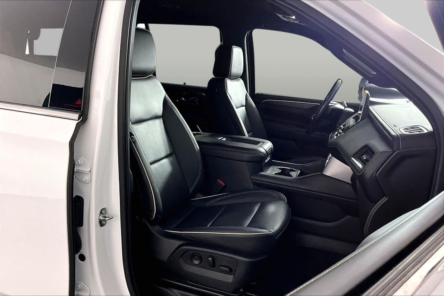 Used 2022 Summit White GMC SLT image 9