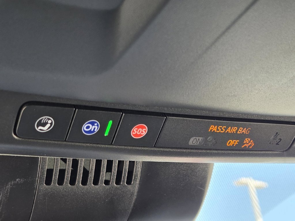 Used 2025 Black Chevrolet Z71 image 21
