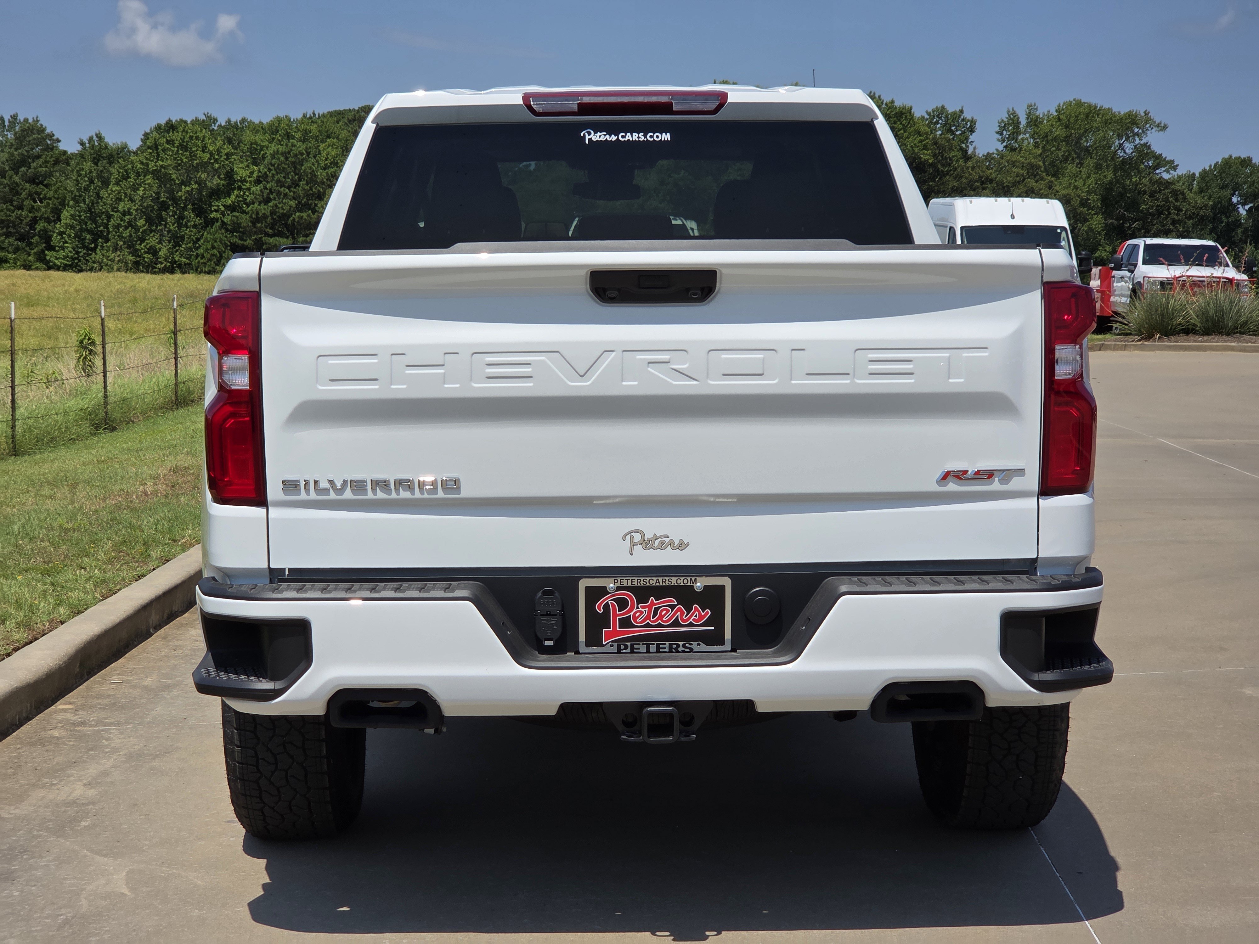 New 2026 Summit White Chevrolet RST image 5