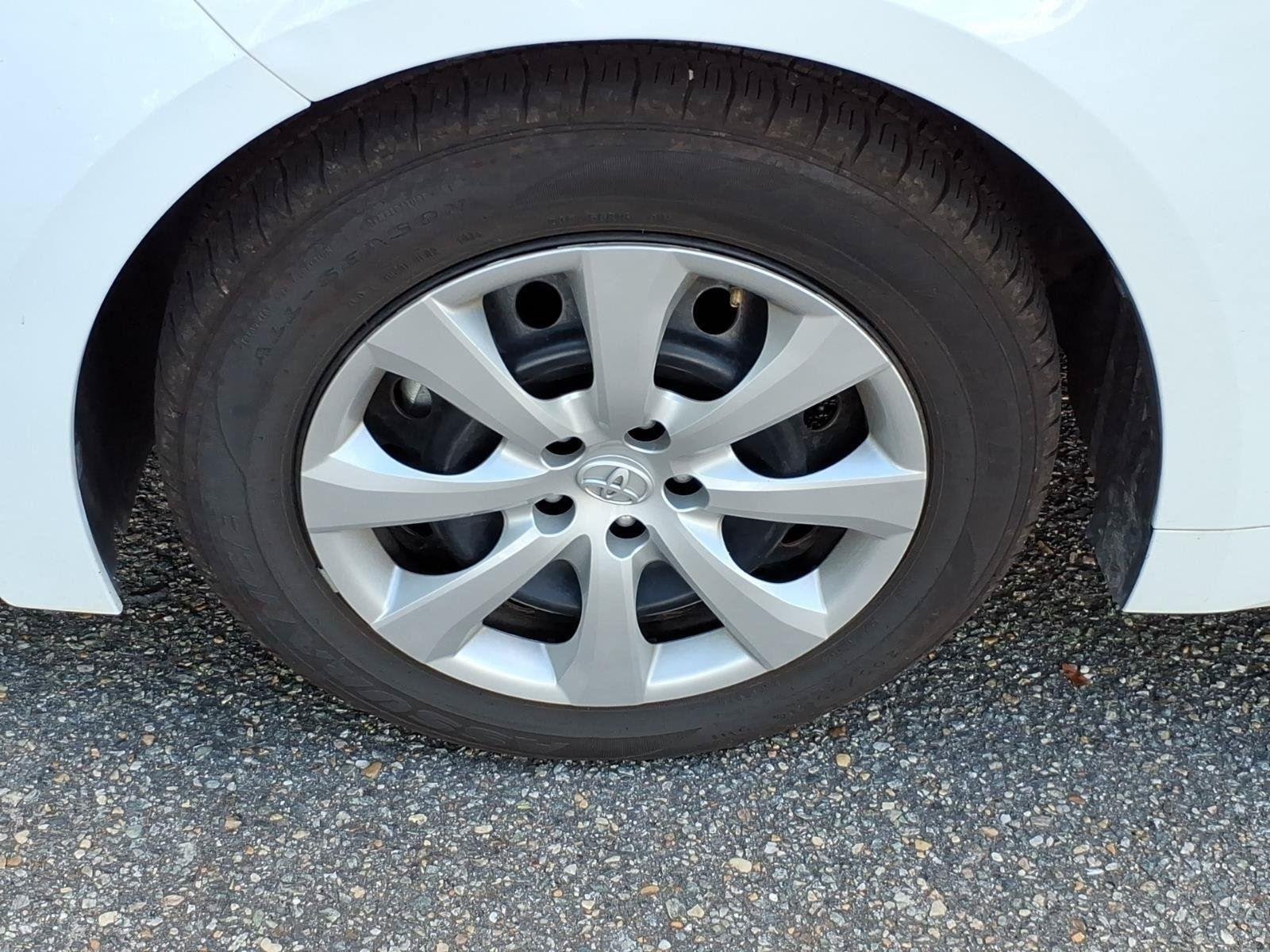 Used 2024  Toyota LE image 4