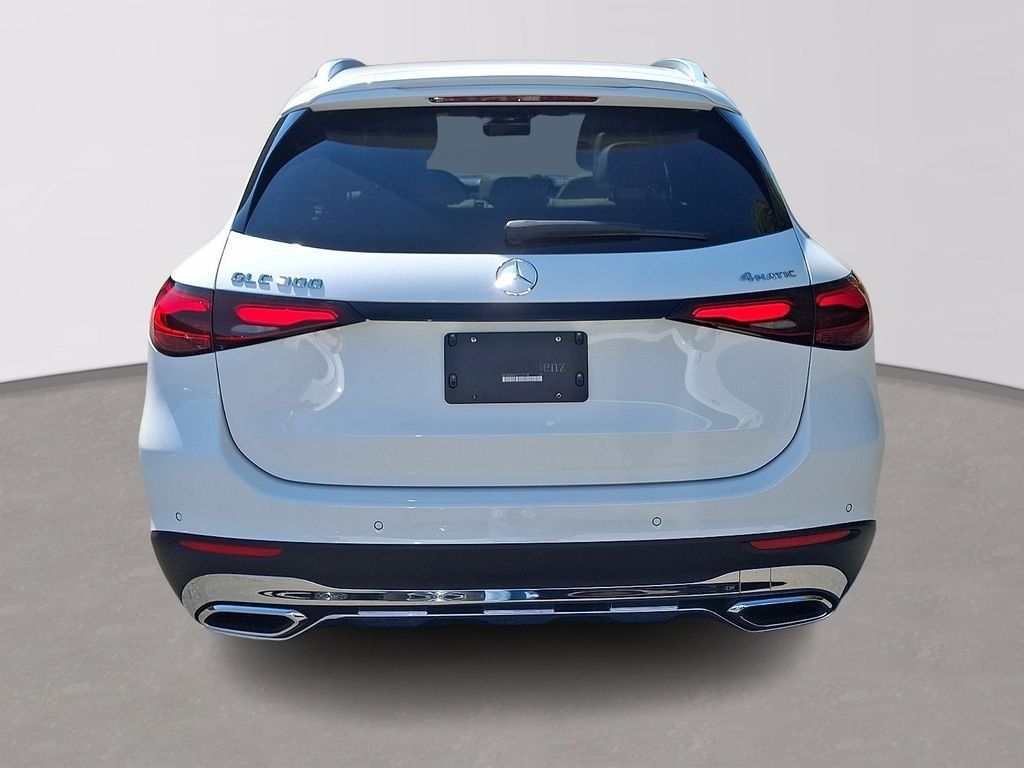 Certified Used 2026 Polar White Mercedes-Benz GLC 300 image 5