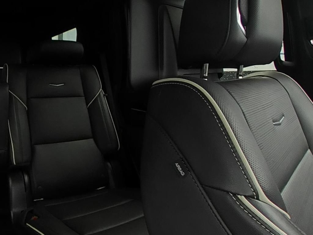 2022 Cadillac Escalade Sport - Photo 11