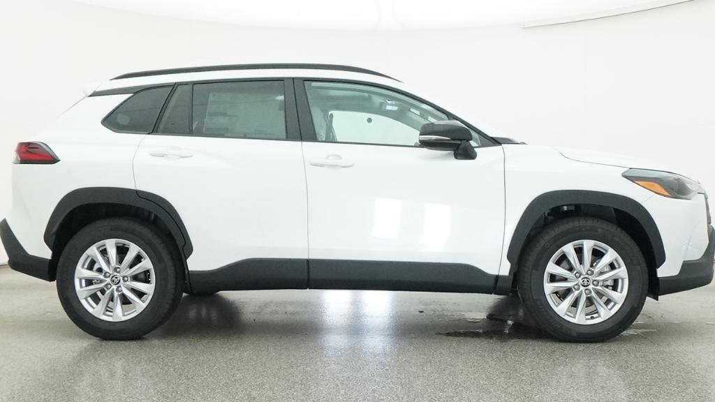 New 2026 Wind Chill Pearl Toyota LE image 4