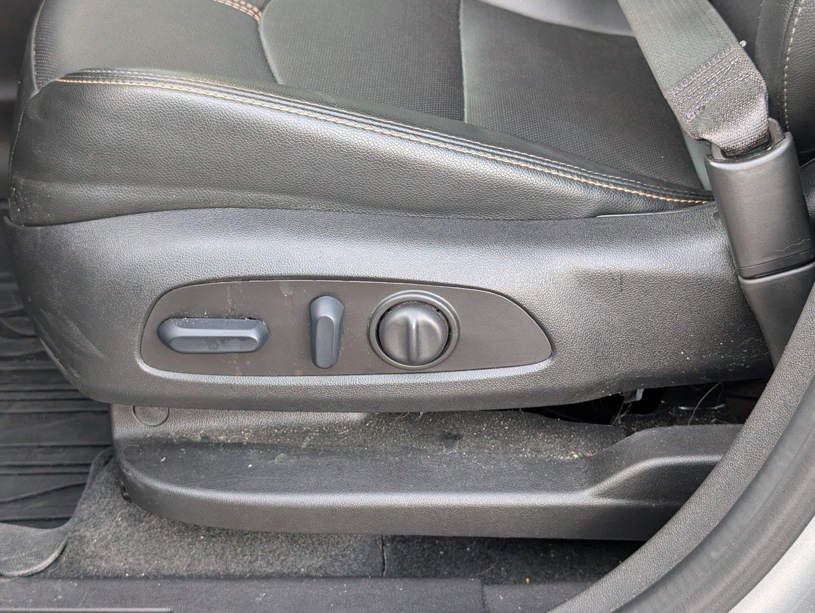 Used 2024 Sterling Gray Metallic Chevrolet Premier image 18