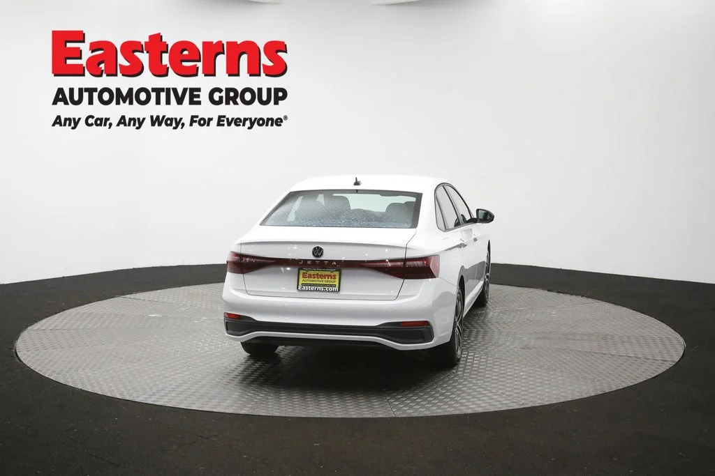 Used 2025 White Volkswagen 1.5T Sport image 35