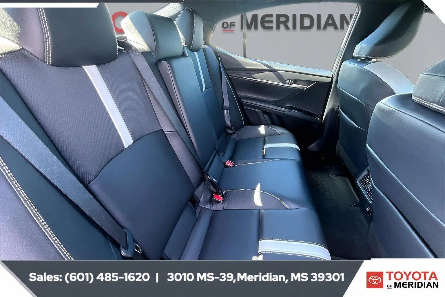 Used 2025 Underground Toyota SE (Natl) image 20