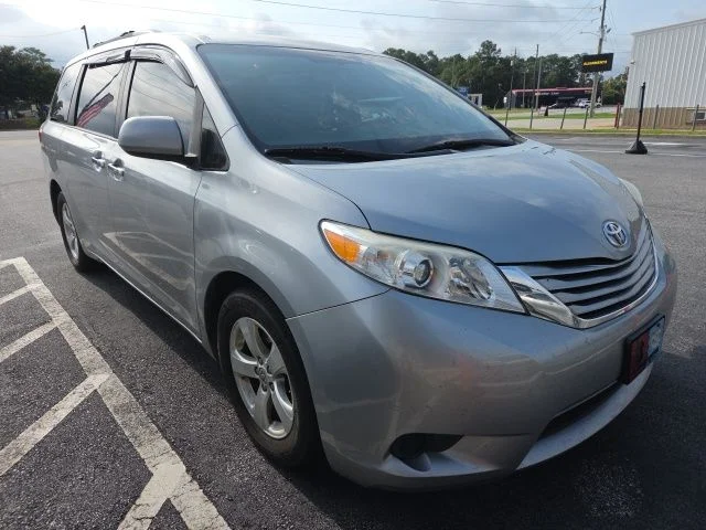 Used 2015 Silver Toyota LE image 1