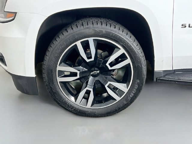 2018 Chevrolet Suburban LT - Photo 31