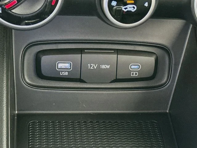 New 2026 Hyundai VENUE SE