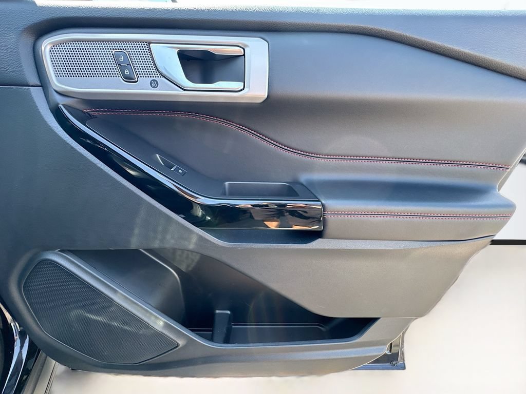 2023 Ford Explorer ST Line - Photo 37