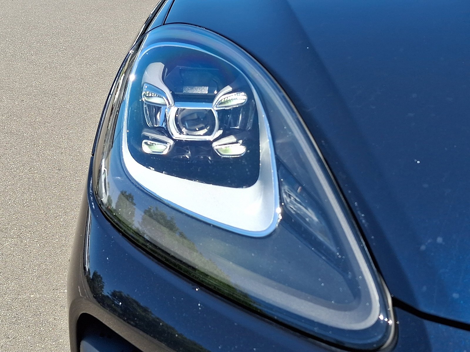 Used 2023 Moonlight Blue Metallic   C7 Porsche Platinum Edition image 9
