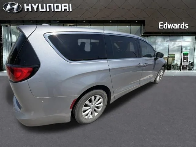 Certified Used 2017 Silver Chrysler Touring image 5