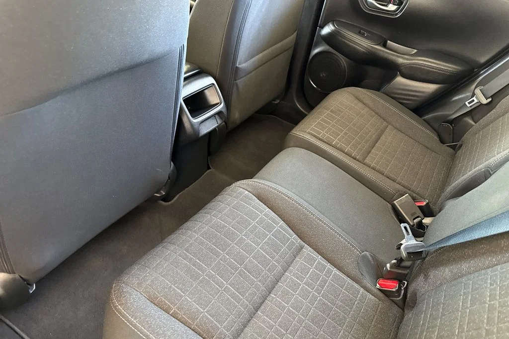 Used 2025  Honda LX image 16