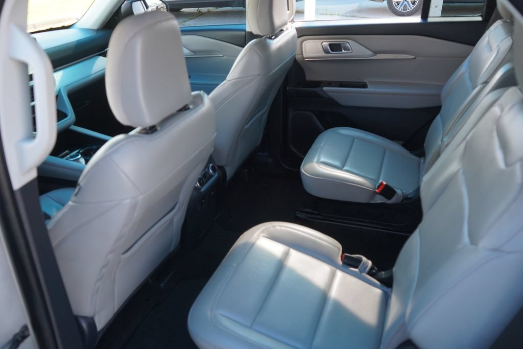 Used 2025  Ford Active image 27