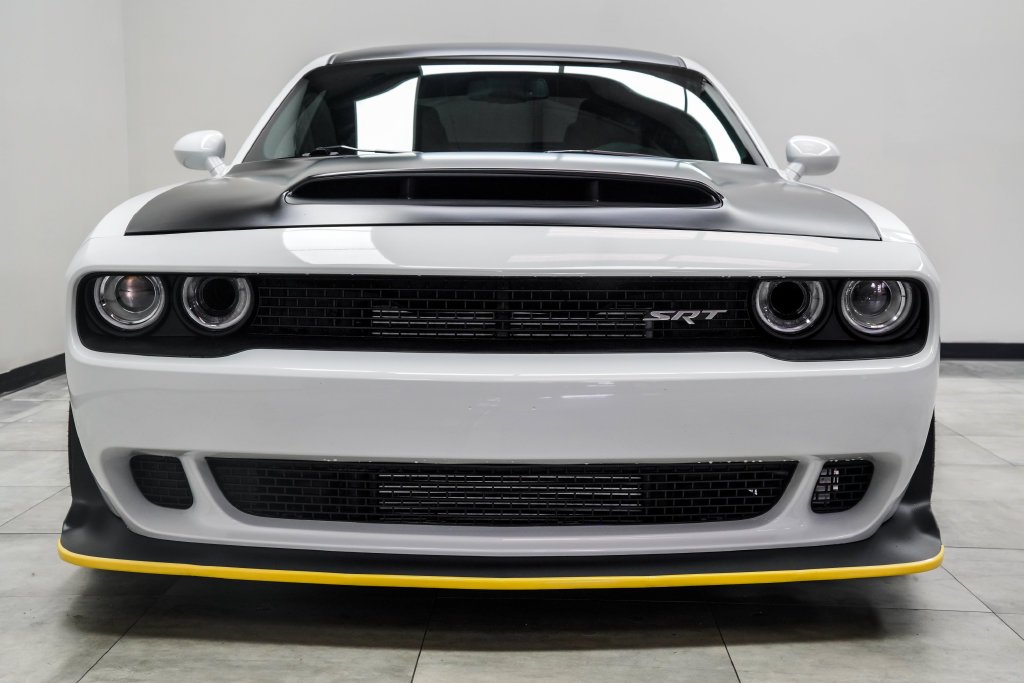 Used 2018 White Dodge SRT image 6