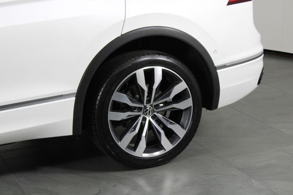 Used 2022 White Volkswagen 2.0T SEL R-Line image 13